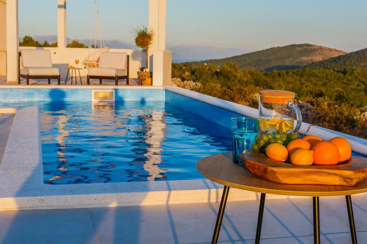 Vrsine Villa Zlatno Sunce In The Hills Near Trogir מראה חיצוני תמונה