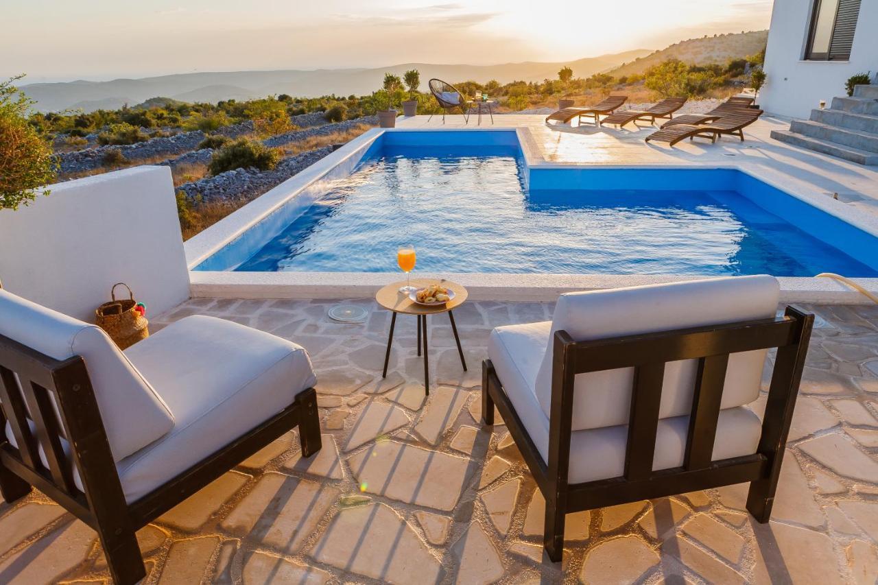 Vrsine Villa Zlatno Sunce In The Hills Near Trogir מראה חיצוני תמונה